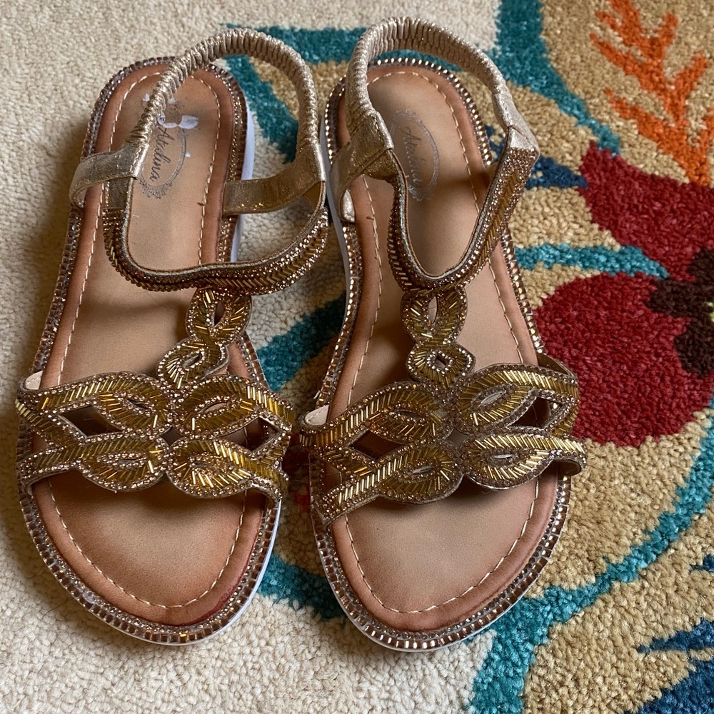 Women’s Sandals  - Beautiful! - Size 7.5